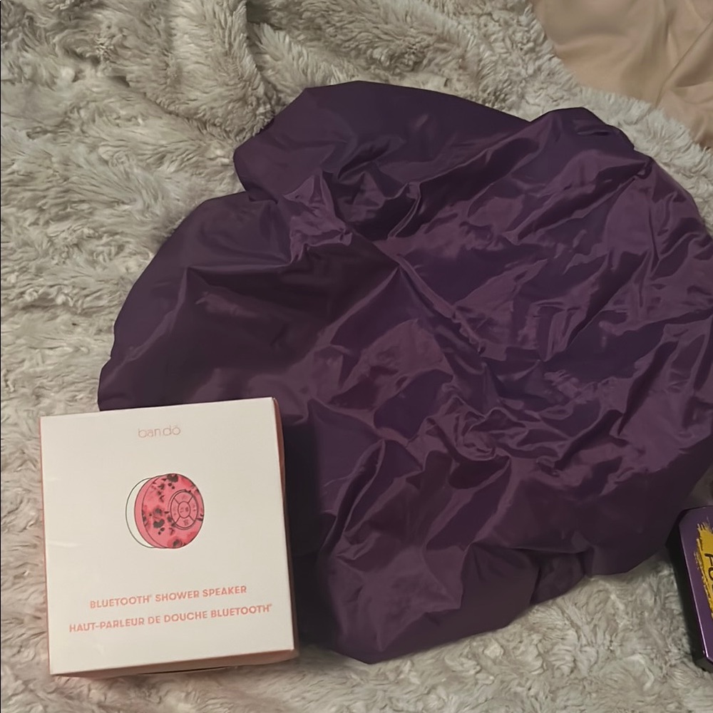 Bando Bluetooth Shower Speaker and Good Quality Glow by Daye Shower Cap